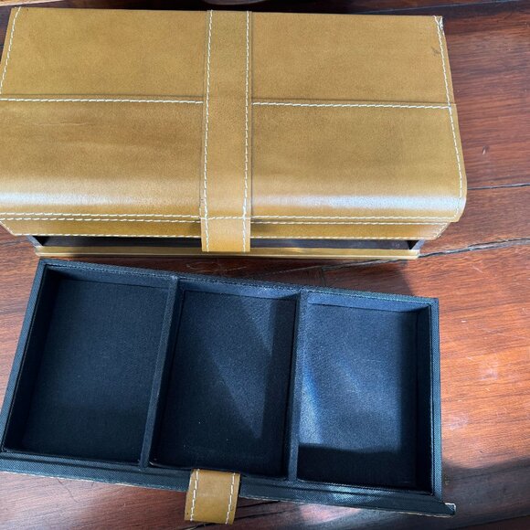 Pottery Barn Beckett Leather Valet – Brand New in Box! 🎁✨ - Picture 7 of 12
